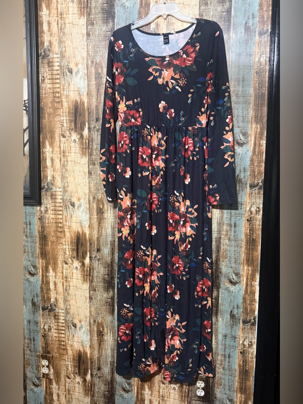 Women's Floral Long-Sleeve Maxi Dress with Gathered Waist
